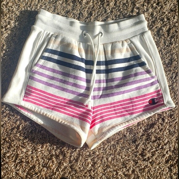 Champion X Urban Outfitters Candy Stripe Shorts Reverse Weave Size Small - Picture 2 of 7